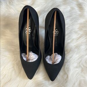 Rock & Republic Textured Black Heels